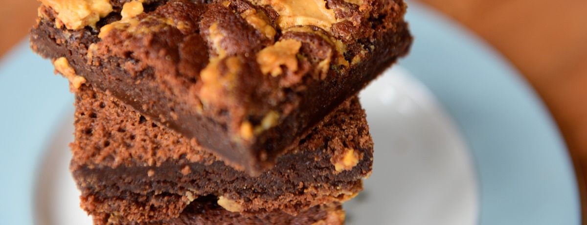 Peanut Butter Brownie & Sticky Treacle Flapjack